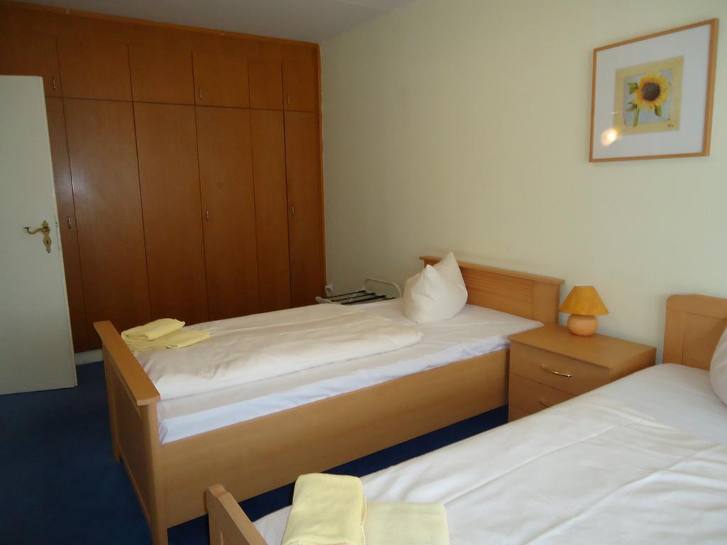 Hotel Hotel Kubrat Am Checkpoint Charlie Berlino