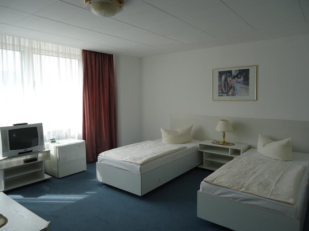 Hotel Hotel Kubrat Berlin Mitte 3*