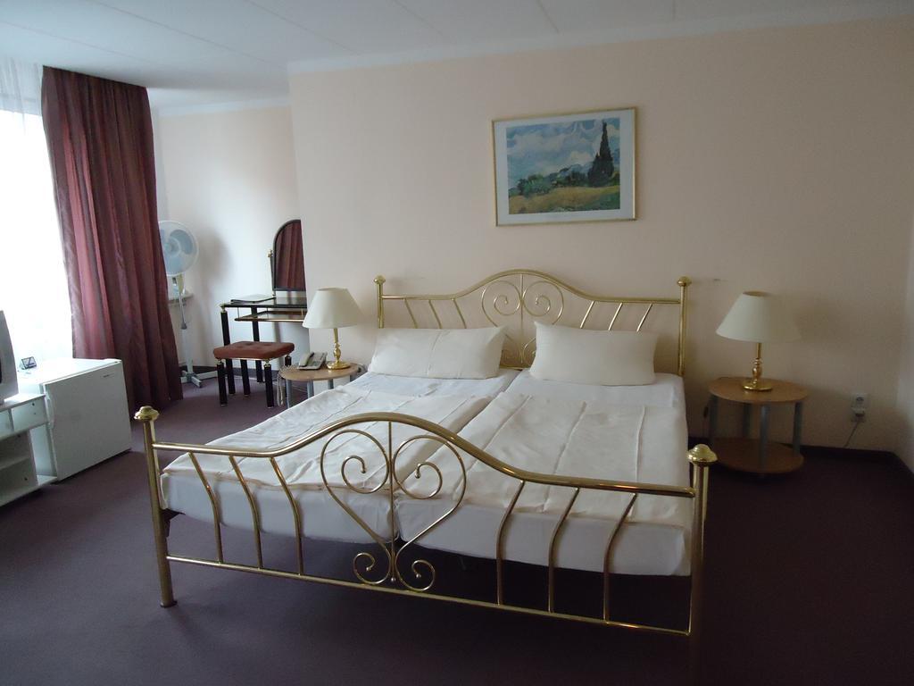 Hotel Kubrat Berlin Mitte